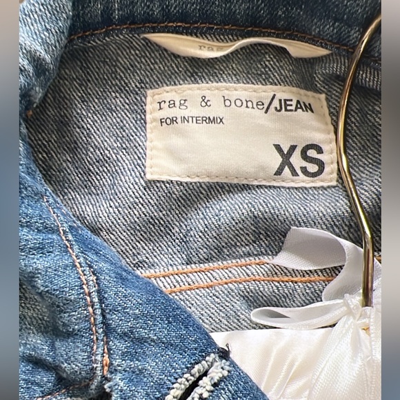 Rag and Bone denim jacket with off white leather sleeves. - Picture 4 of 4